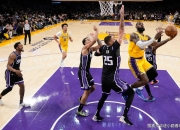 湖人大胜雄鹿，詹姆斯全方位表现