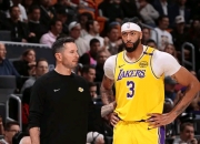 三亿体育体育亚洲官网-热火客场惊险胜湖人，夺得胜利