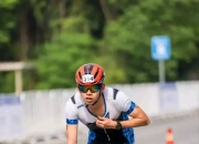 三亿体育体育官方入口-西班牙铁人三项选手让人注目：拿下金牌