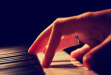 三亿体育体育直播-捷克队奋力抗衡，止步欧国联淘汰赛：足球精神的炽热展现