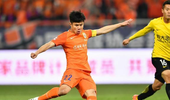 中超比赛中,鲁能队勇夺一场硬仗胜利 中超比赛中,鲁能队勇夺一场硬仗胜利