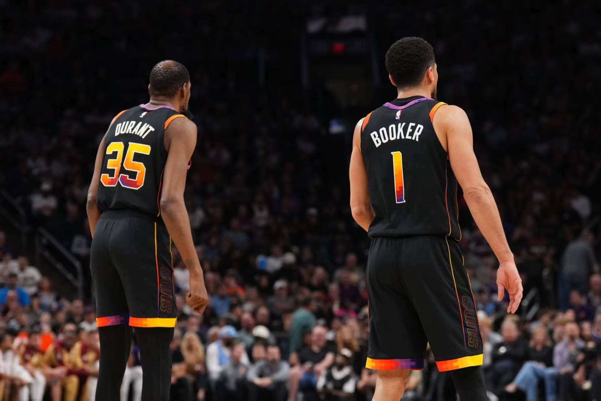 火箭主场大胜太阳,继续领跑西部的简单介绍 火箭主场大胜太阳,继续领跑西部的简单介绍