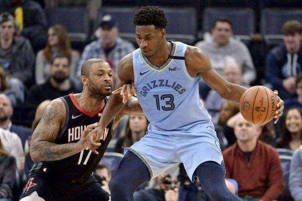 开拓者队客场击败灰熊队，取得重要胜利