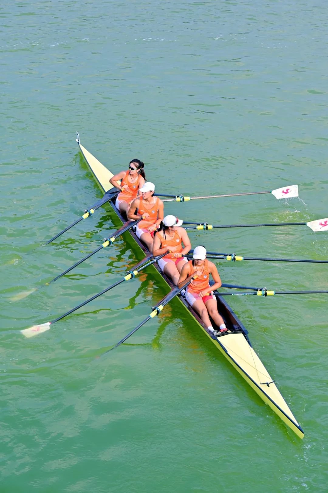 关于赛艇女子八人艇决赛激烈开战,荷兰选手体能卓越夺冠!的信息 关于赛艇女子八人艇决赛激烈开战,荷兰选手体能卓越夺冠!的信息