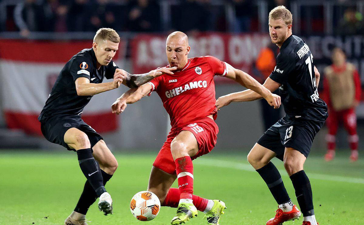 法兰克福球员信心十足，备战与弗赖堡的比赛