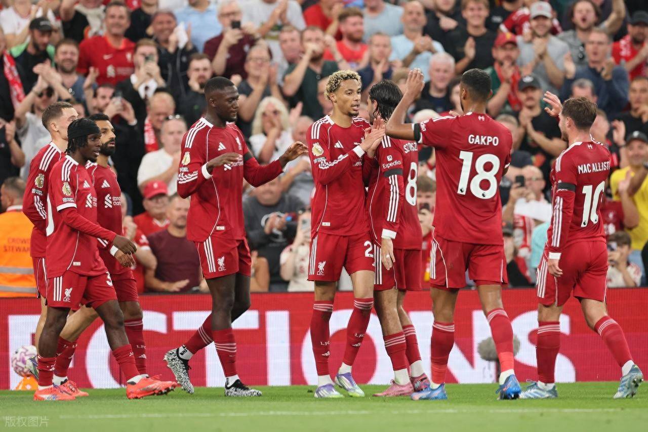 防线失守,曼联下半场连失两球的简单介绍 防线失守,曼联下半场连失两球的简单介绍