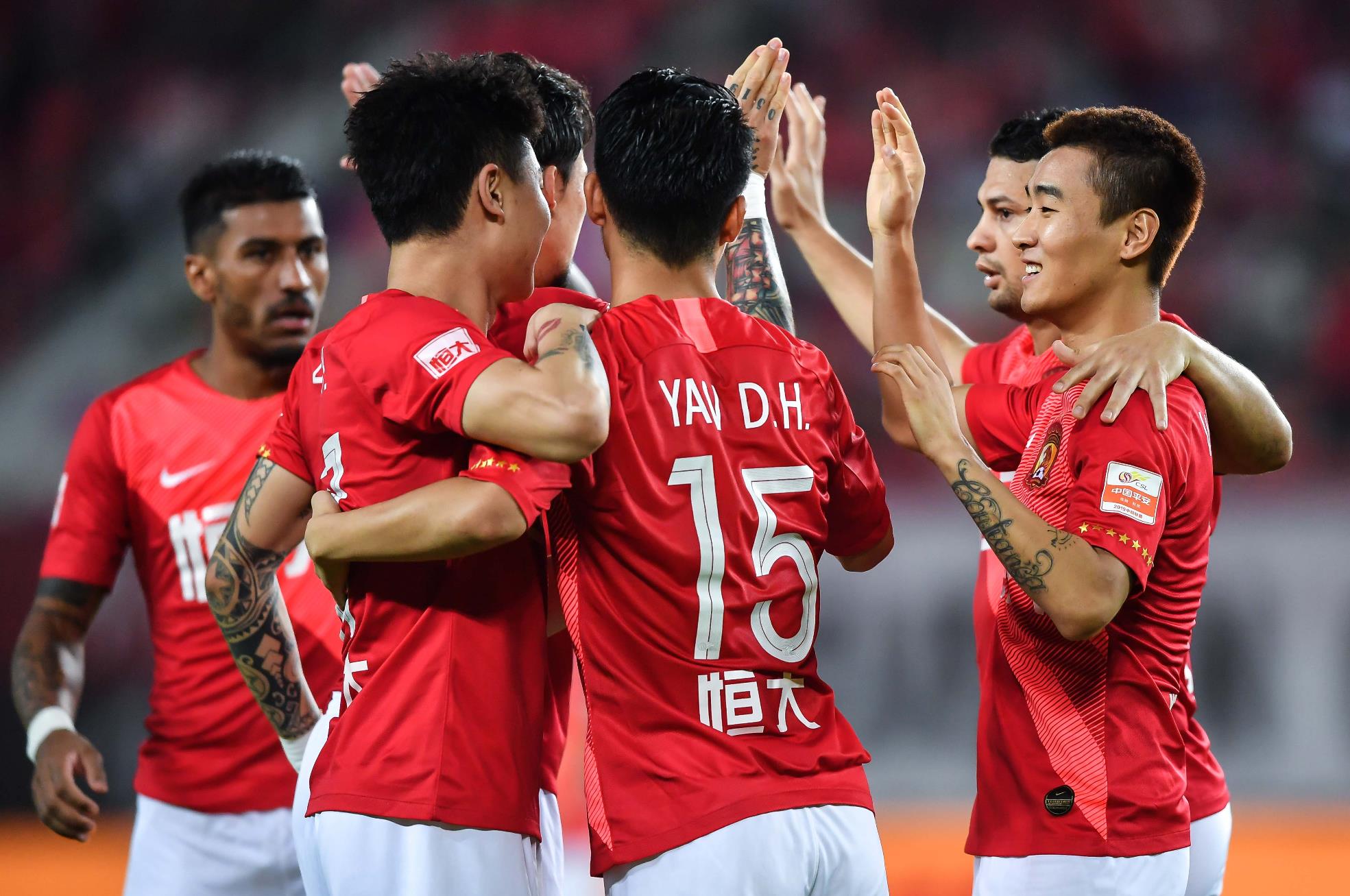 恒大豪取三分,霸占榜首霸主位置的简单介绍 恒大豪取三分,霸占榜首霸主位置的简单介绍