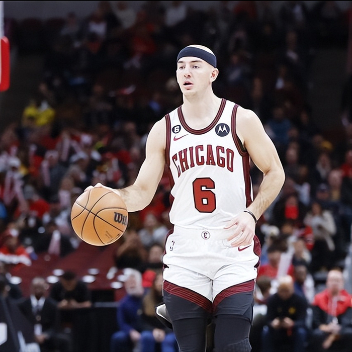 公牛老板透露未来计划:重建球队实力,争取在不久的将来再次夺冠 公牛老板透露未来计划:重建球队实力,争取在不久的将来再次夺冠