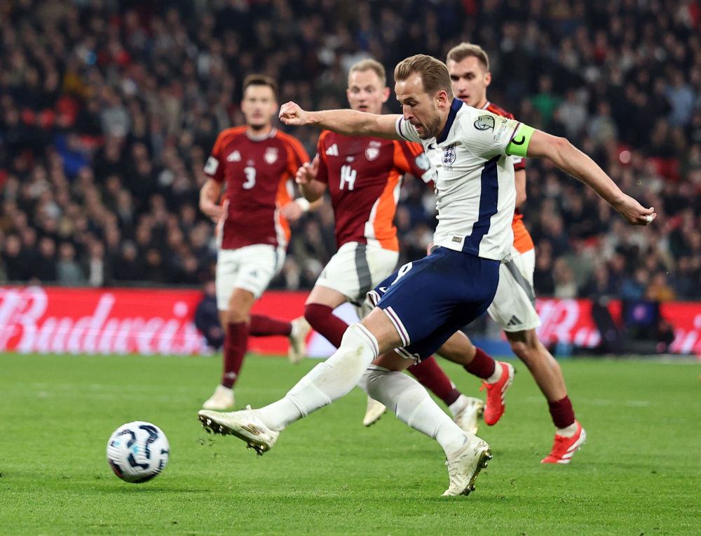 波兰客场战胜阿尔巴尼亚,稳居小组第一 波兰客场战胜阿尔巴尼亚,稳居小组第一