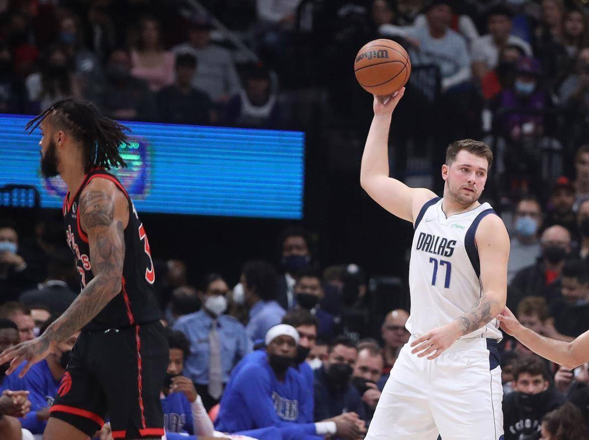 火箭逆袭击败小牛,独行侠遭连败 火箭逆袭击败小牛,独行侠遭连败